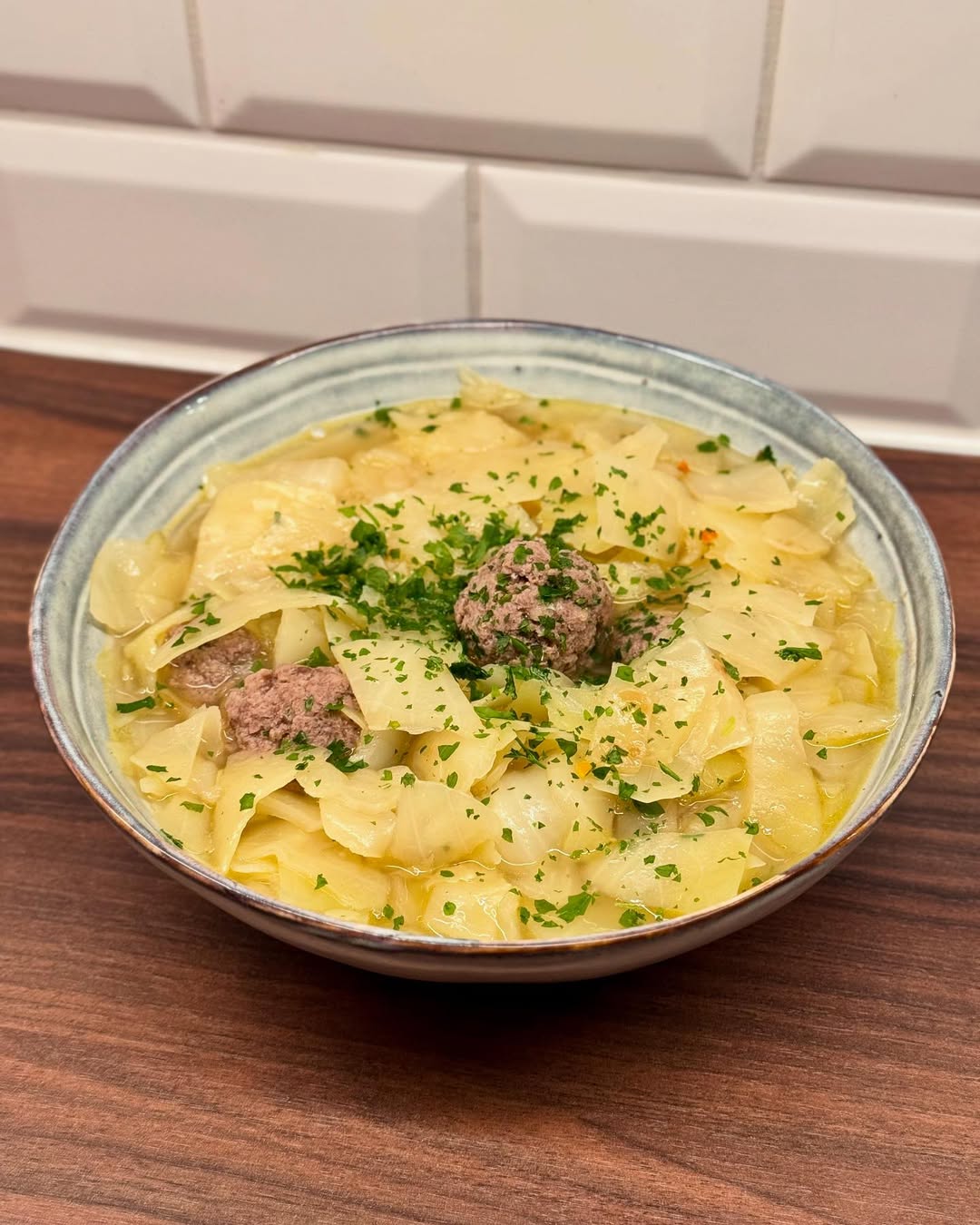 Kålsoppa med frikadeller