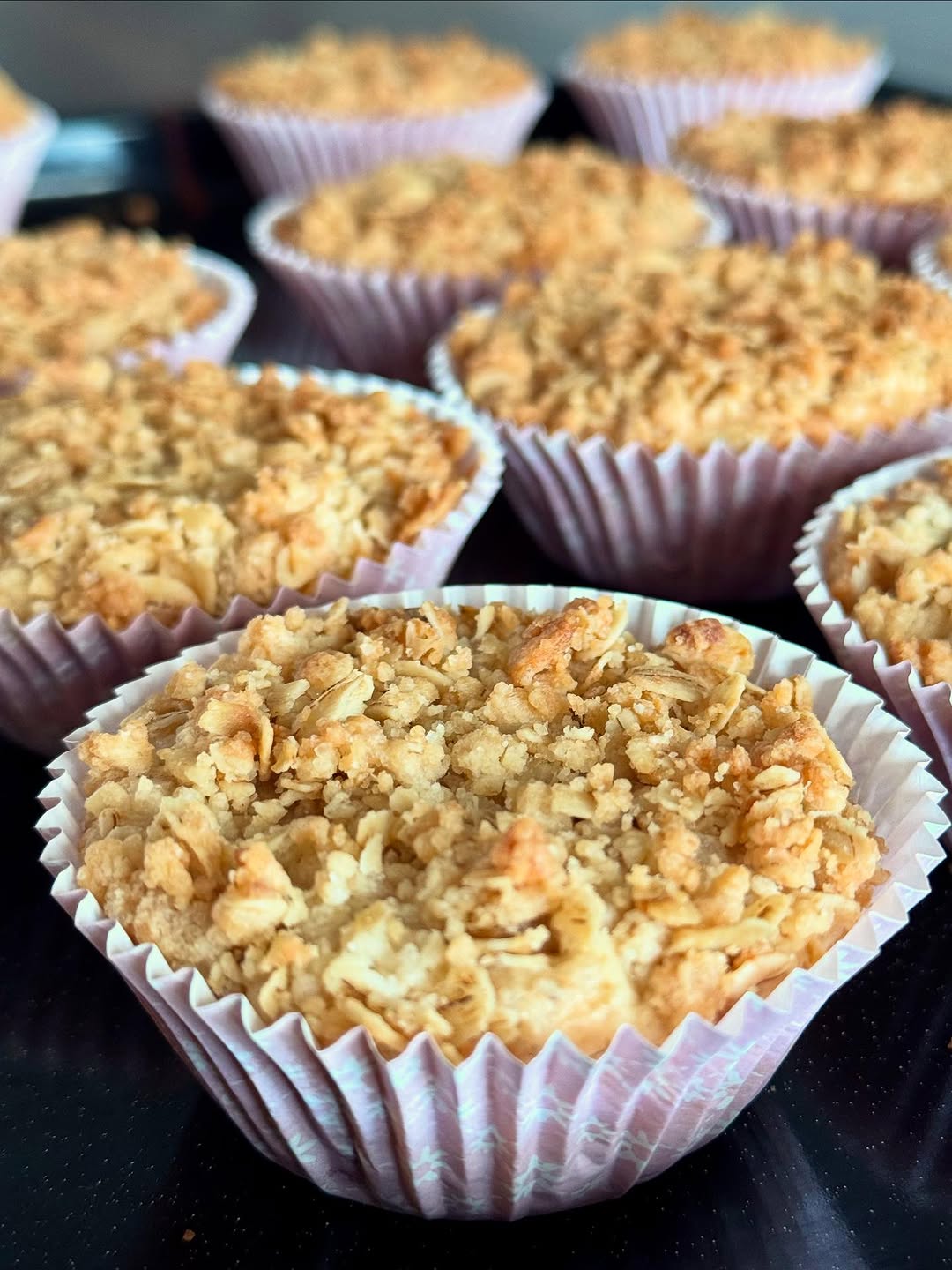 Hallonmuffins med pajsmul