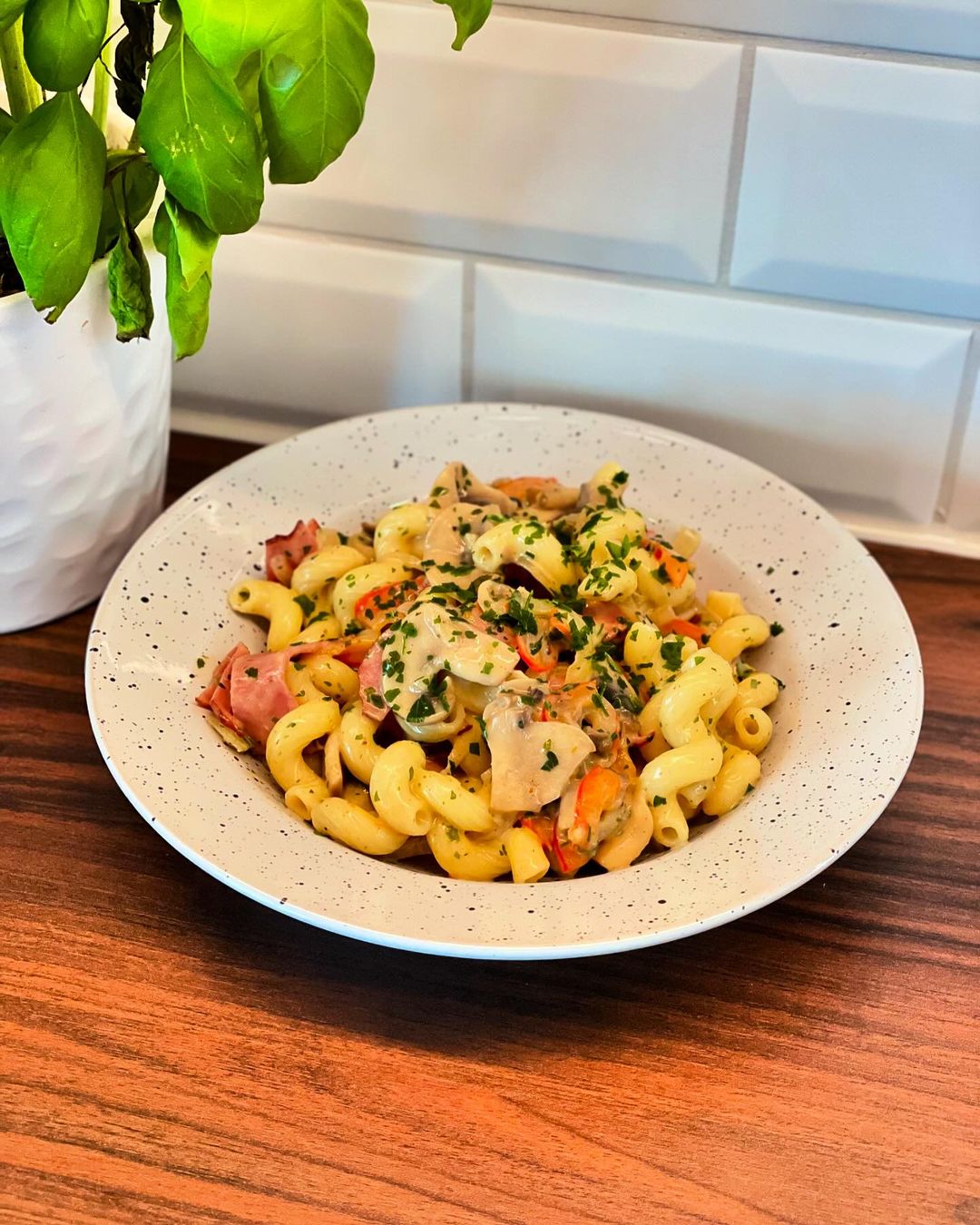 Krämig pasta med champinjoner och kalkonbacon
