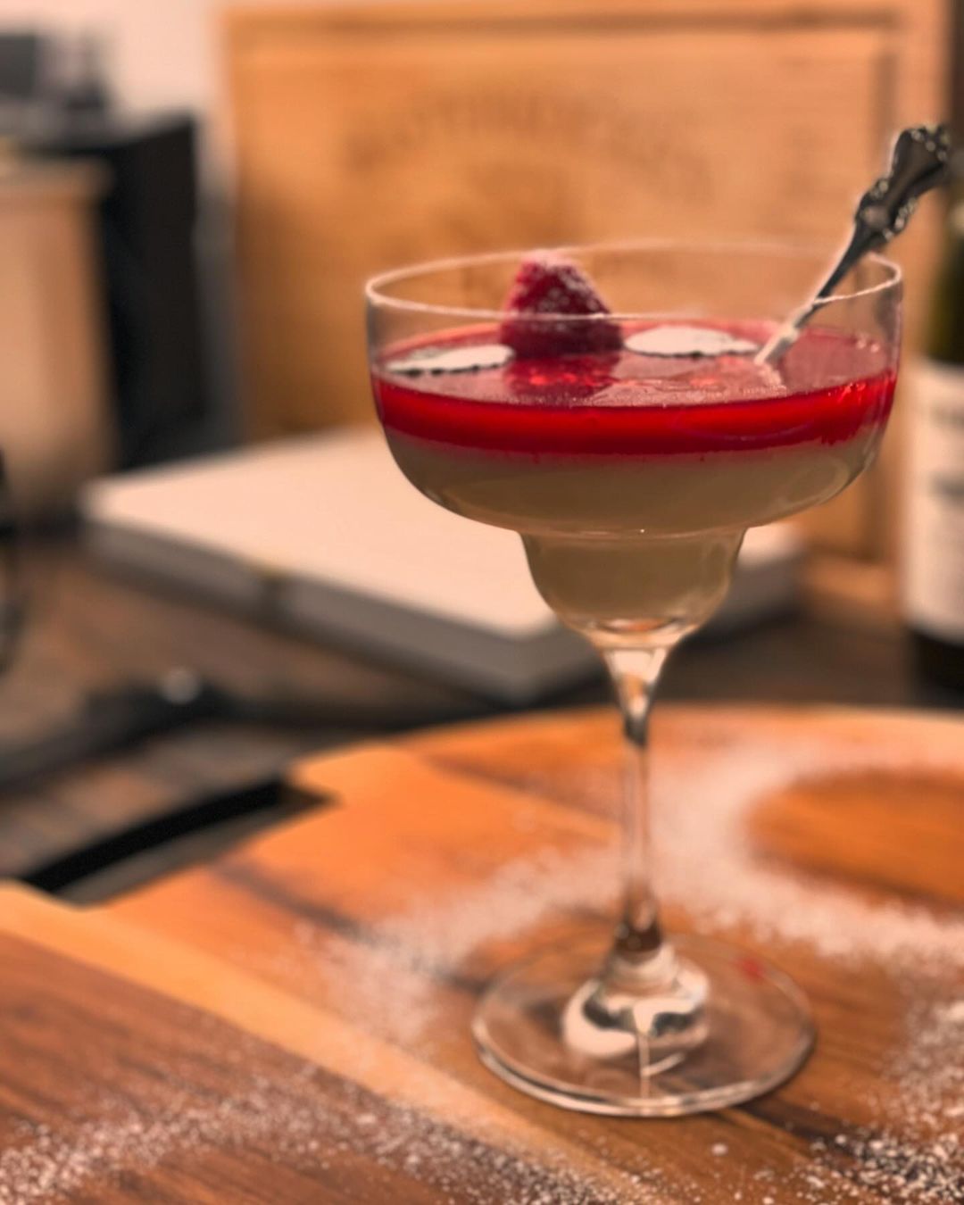 Vaniljpannacotta med hallonspegel